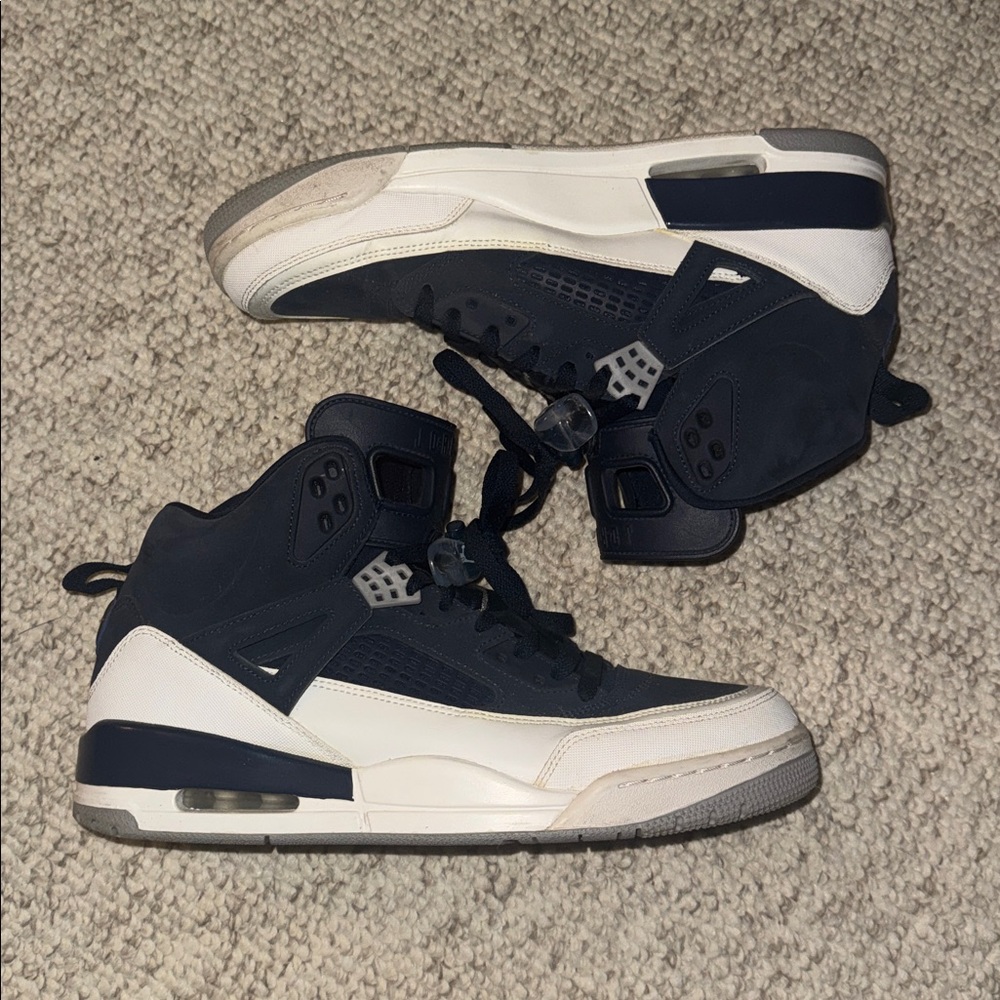 Jordan Spizike “Midnight Navy” Sneaker